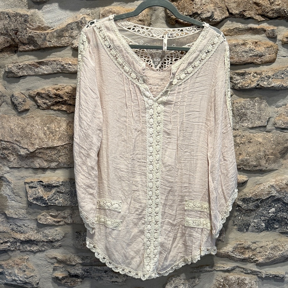 Solitaire Elegant Cream Lace Trim Women's Top